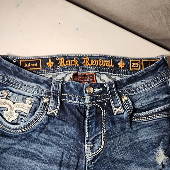 Rock Revival Women's Boot Cut Jeans with Embellished Pockets Size 25 - Picture 3 of 9